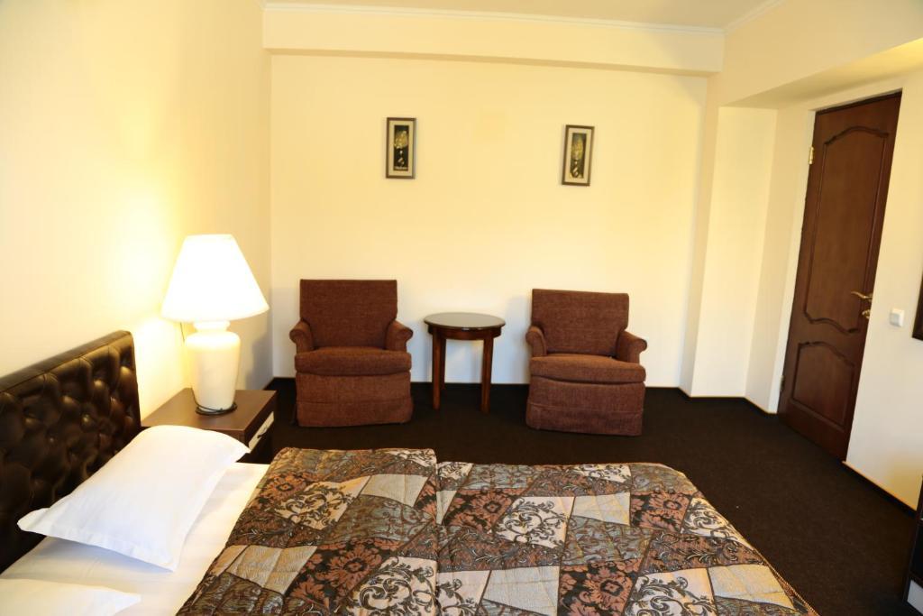 Salem On Samal Hotell Almaty Rom bilde